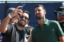 包含德约科维奇遭遇七连败，尤文图斯教练面临压力！的词条