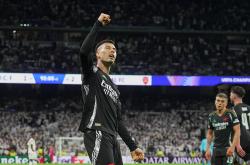 内马尔重要时刻夺冠，阿森纳带队取胜！