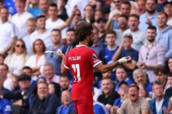 萨拉赫在切尔西比赛中反败为胜，战术调整引发热议！